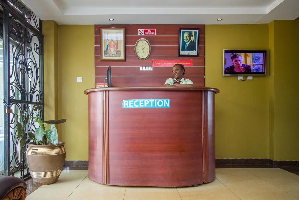 Sal'S Boutique Hotel Kampala Exterior photo