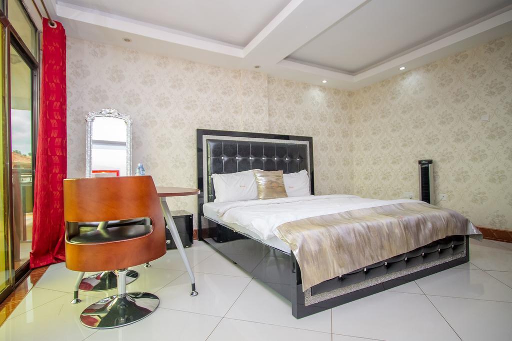 Sal'S Boutique Hotel Kampala Exterior photo